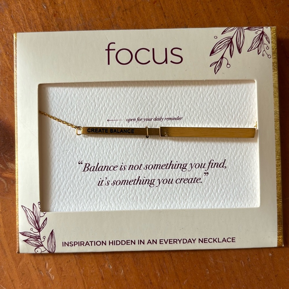 NWT Focus Necklace Balance